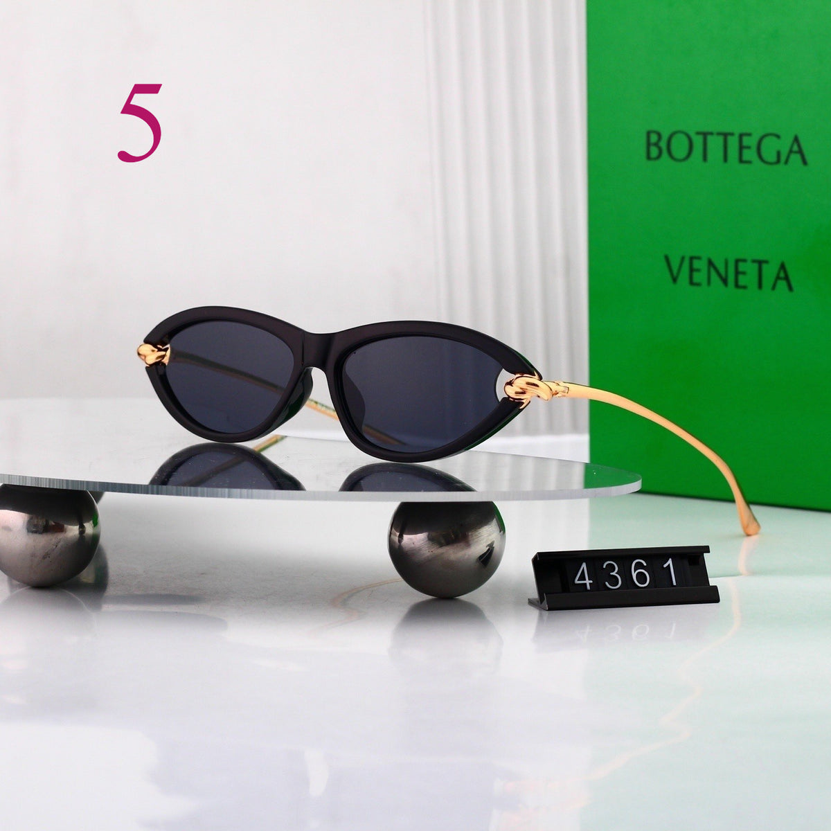 Slim Oval Sunglasses with Straight Temples