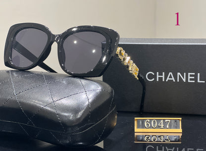Oversized Rounded Sunglasses with Chain-Link Temples