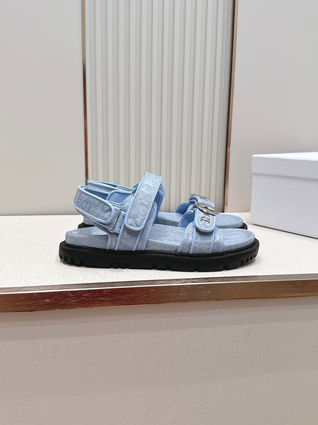Fashion Sandals & Slippers Daily Footwear  D*or Series、Fashion Sandals & Slippers