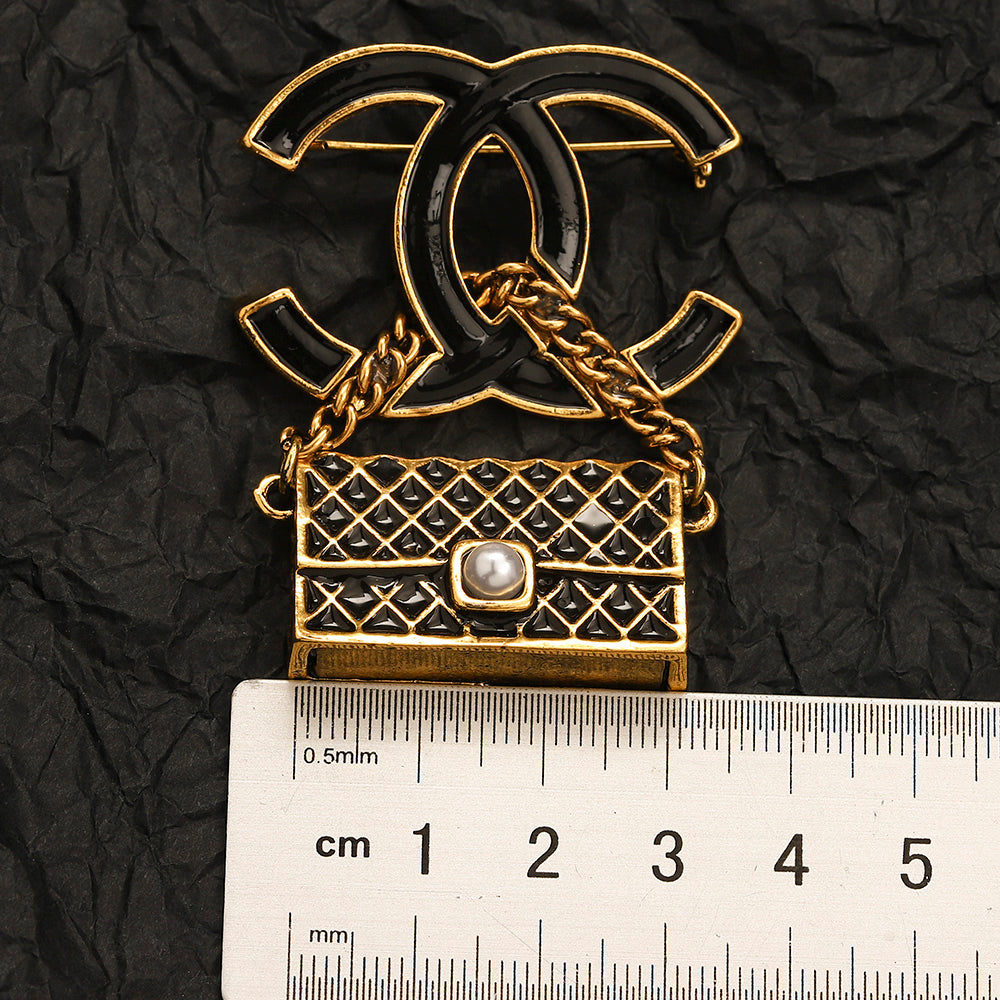 Set aus gestanzter Legierungs-Ohrringbrosche