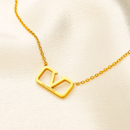 304 Stainless Steel V-Motif Pendant Necklace