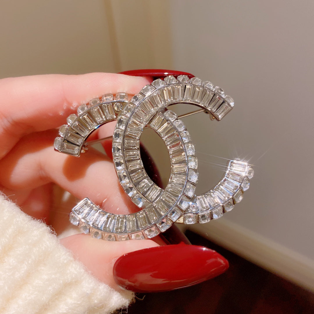 Premium Edition Brooch、Brooches Collection、CH*NEL Series、𝐁𝐫𝐨𝐨𝐜𝐡𝐞𝐬（𝐇）