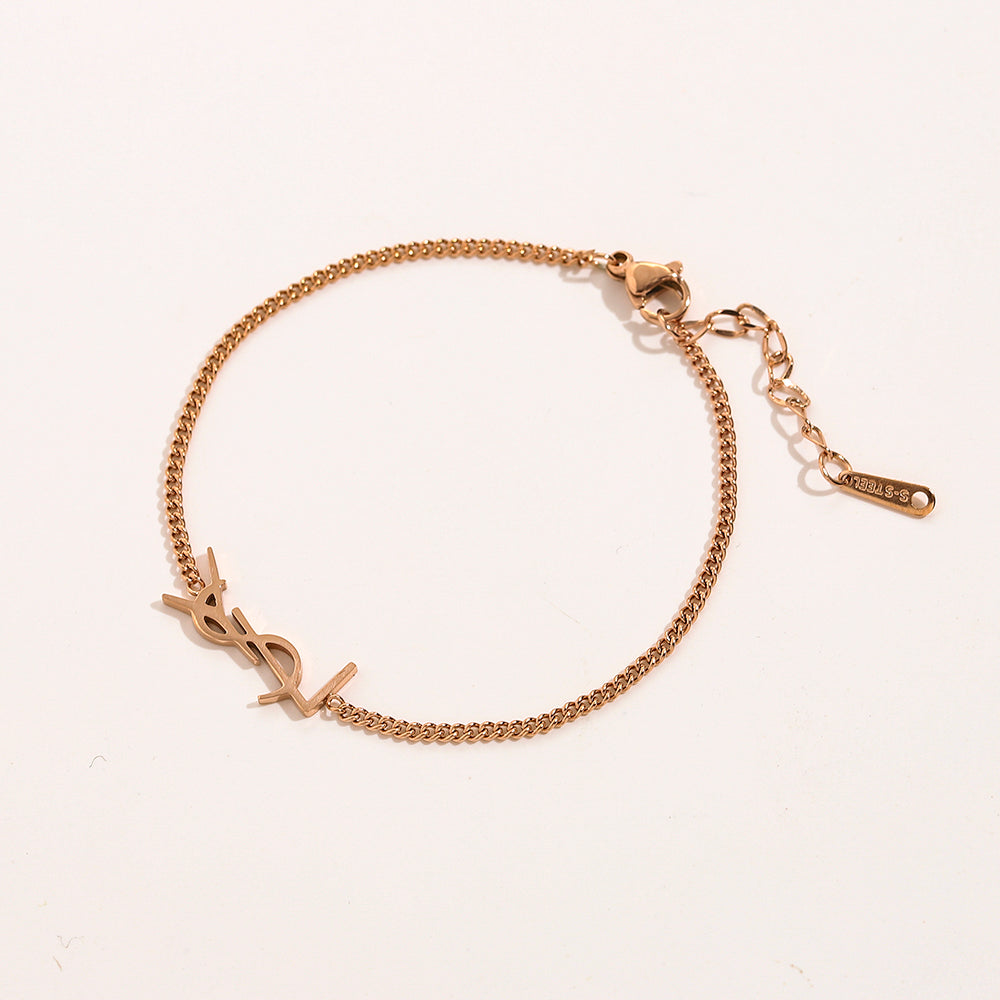 Schmuckset aus 304er Edelstahl: Ohrringe, Armband, Halskette