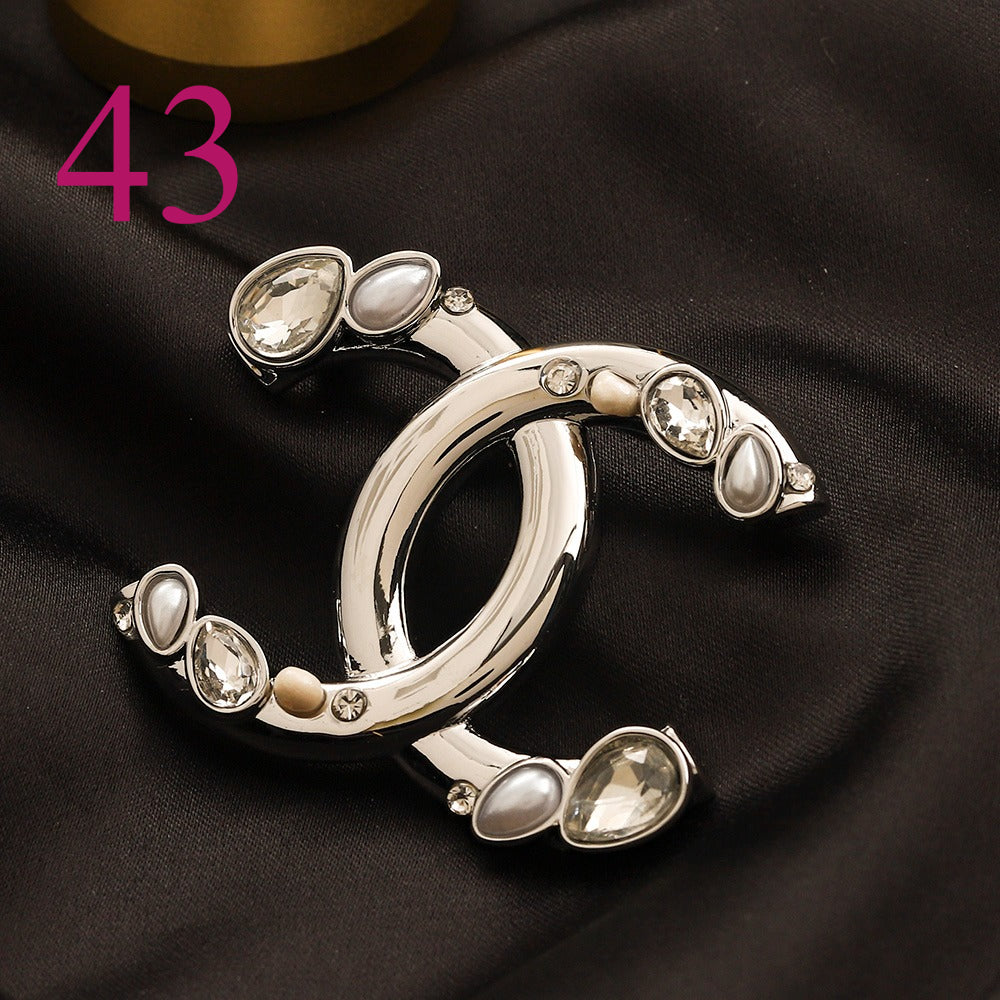 Fashion Brooch Collection,Brooches Collection、CH*NEL Series