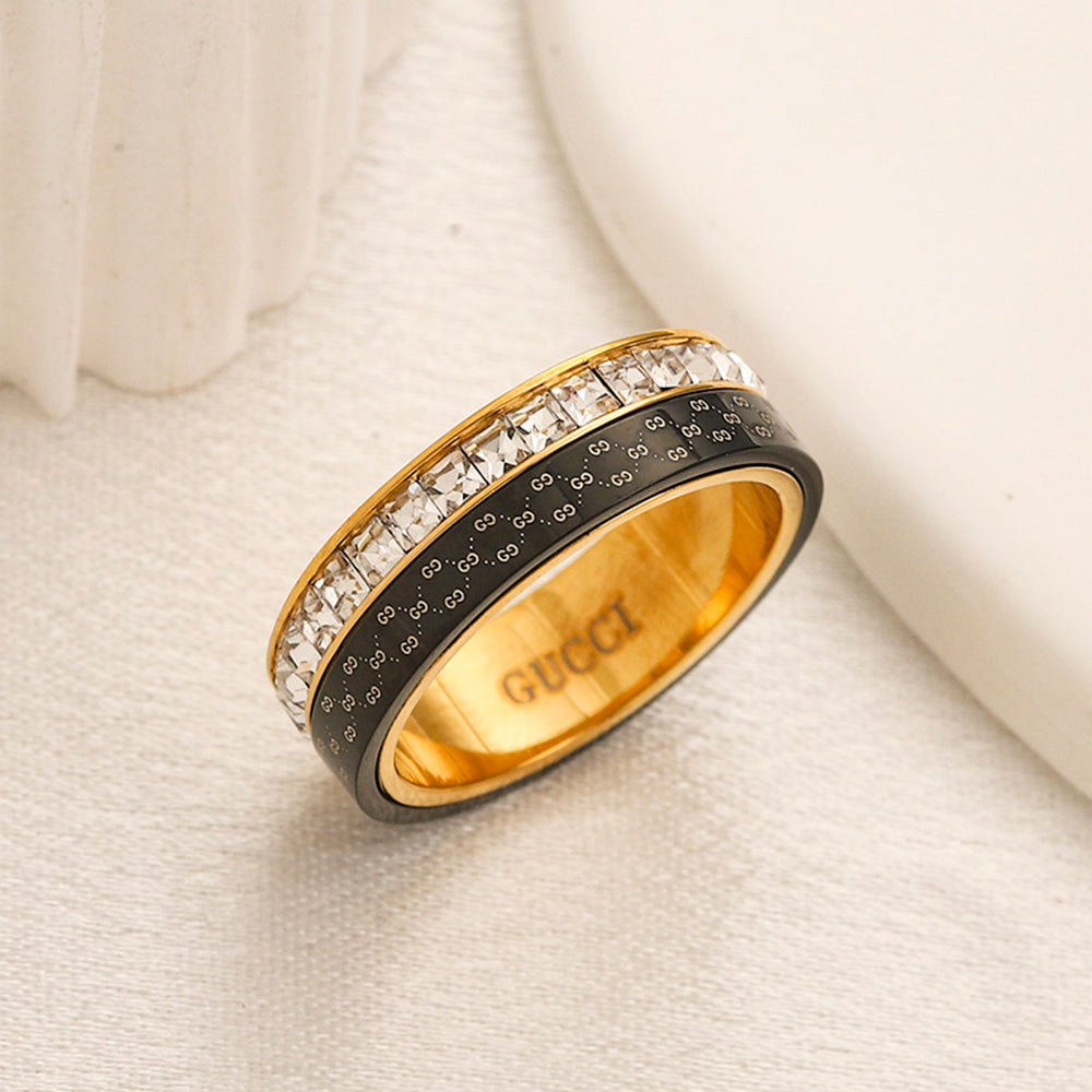 Ring aus Edelstahl 304 mit gestanztem Logo