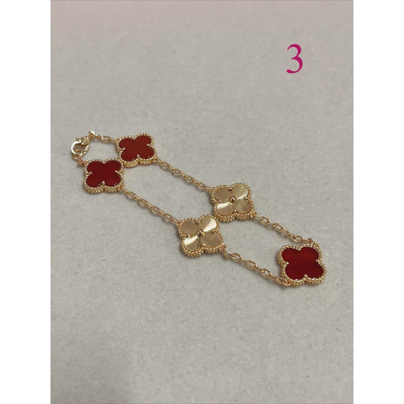Rounded Quatrefoil Chain Bracelet