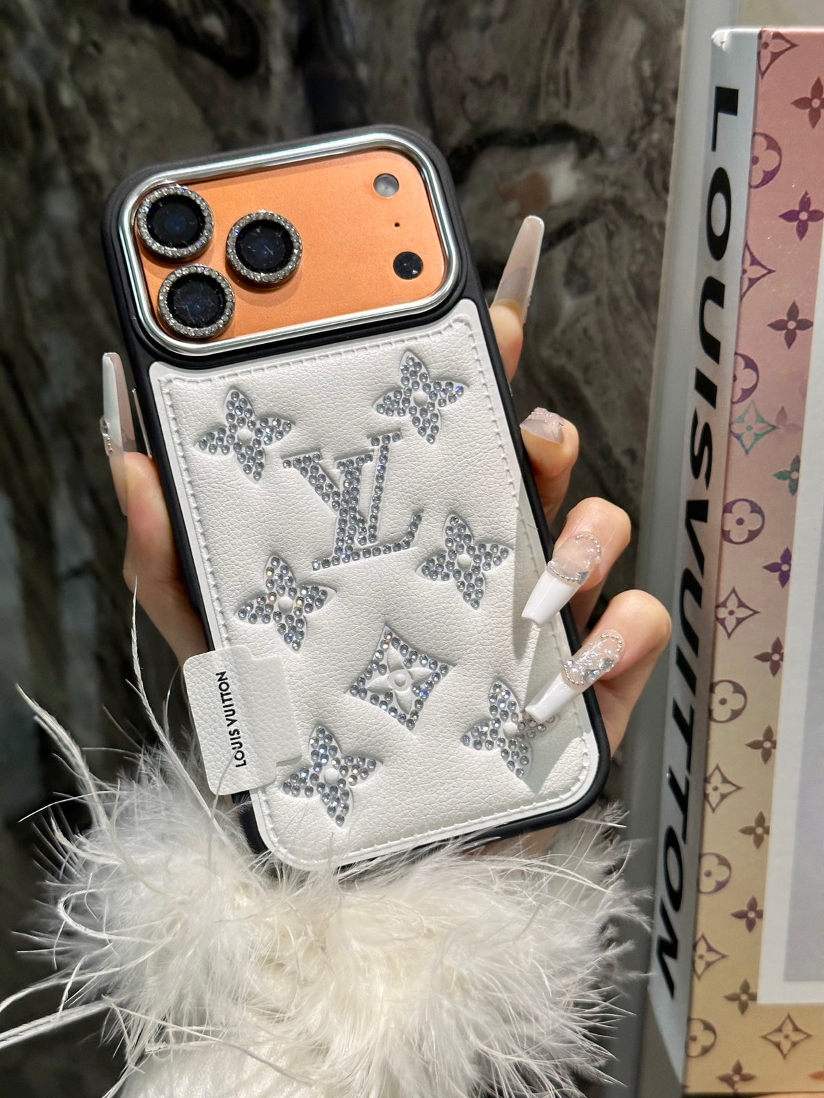 Fashion Aesthetic Shock Absorbing Protective Phone Case L*V Series、Fashion Phone Case