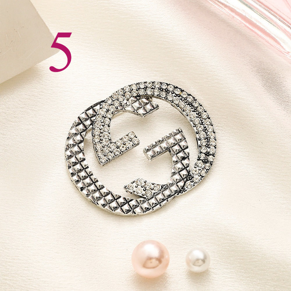 Fashion Brooch Collection,Brooches Collection、GU*CI Series、L*V Series、D*or Series、Y*L Series