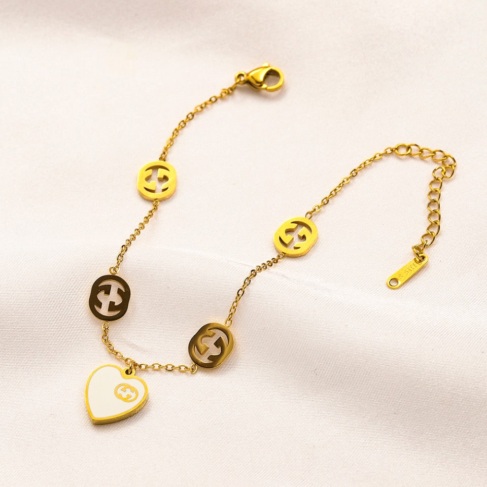 304 Stainless Steel Round Monogram & Heart Charm Bracelet