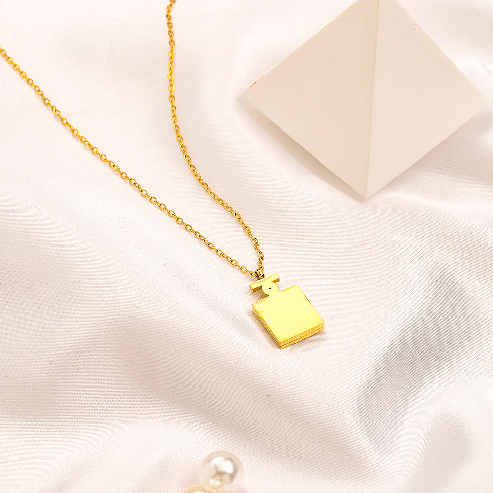 Schmuckset aus 304er-Edelstahl mit Ohrringen und Halskette