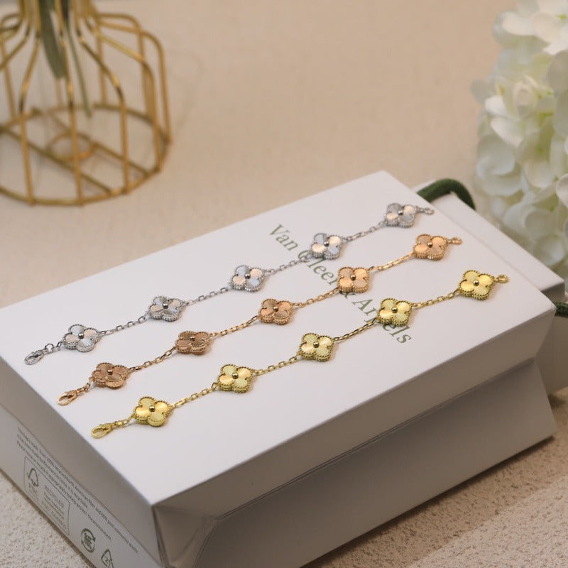 Fluted Quatrefoil Station Bracelet