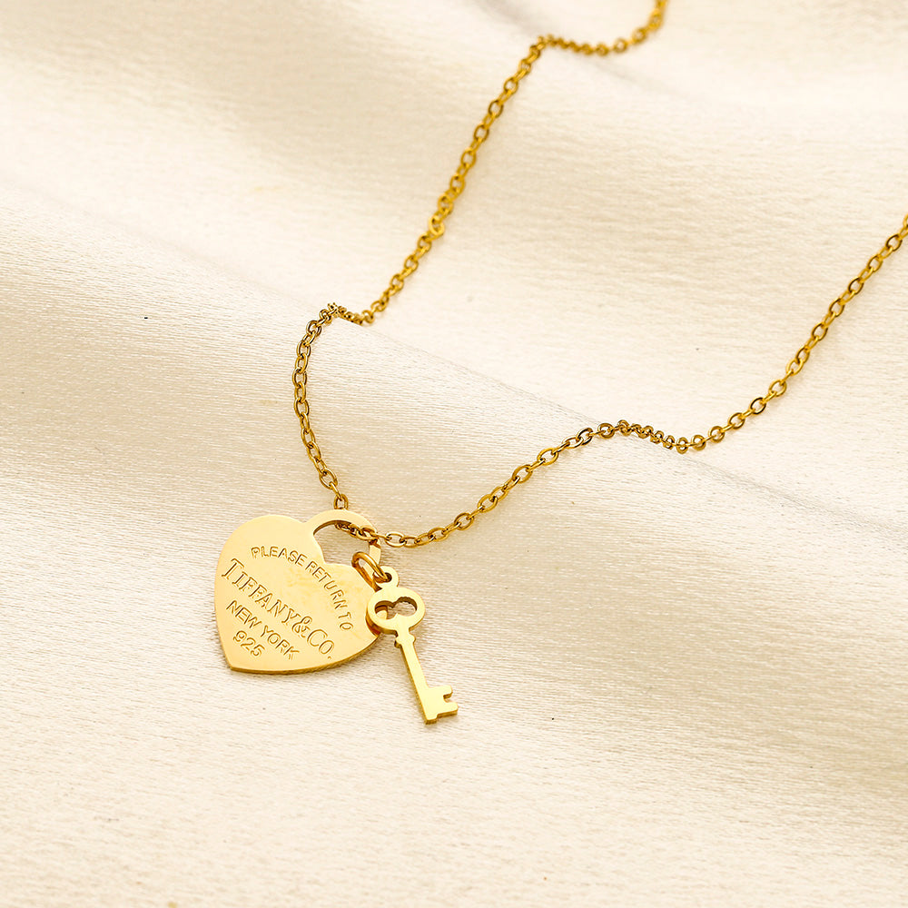 304 Stainless Steel Engraved Heart & Key Pendant Necklace