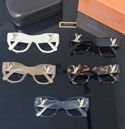 Oversized Butterfly Sunglasses with Rounded Frames