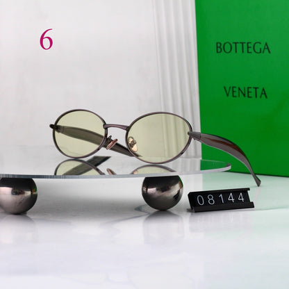Round Sunglasses with Textured Metal Temples