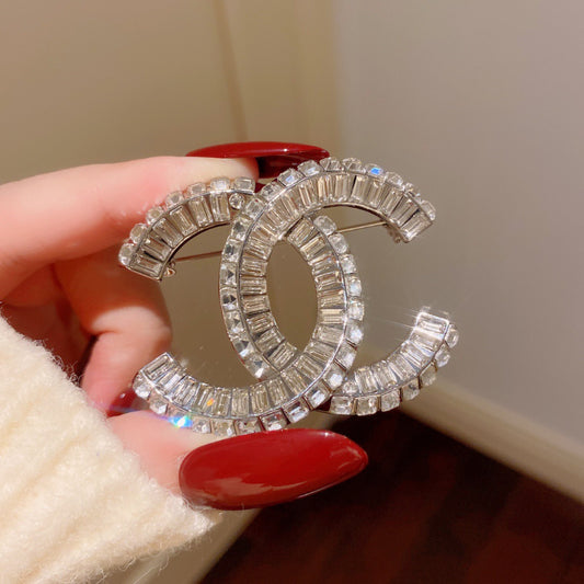 Premium Edition Brooch、Brooches Collection、CH*NEL Series、𝐁𝐫𝐨𝐨𝐜𝐡𝐞𝐬（𝐇）