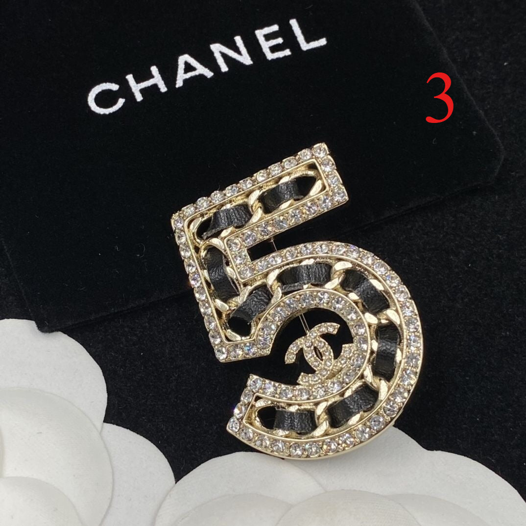 Alloy Stamped Logo Brooch,Brooches Collection、CH*NEL Series