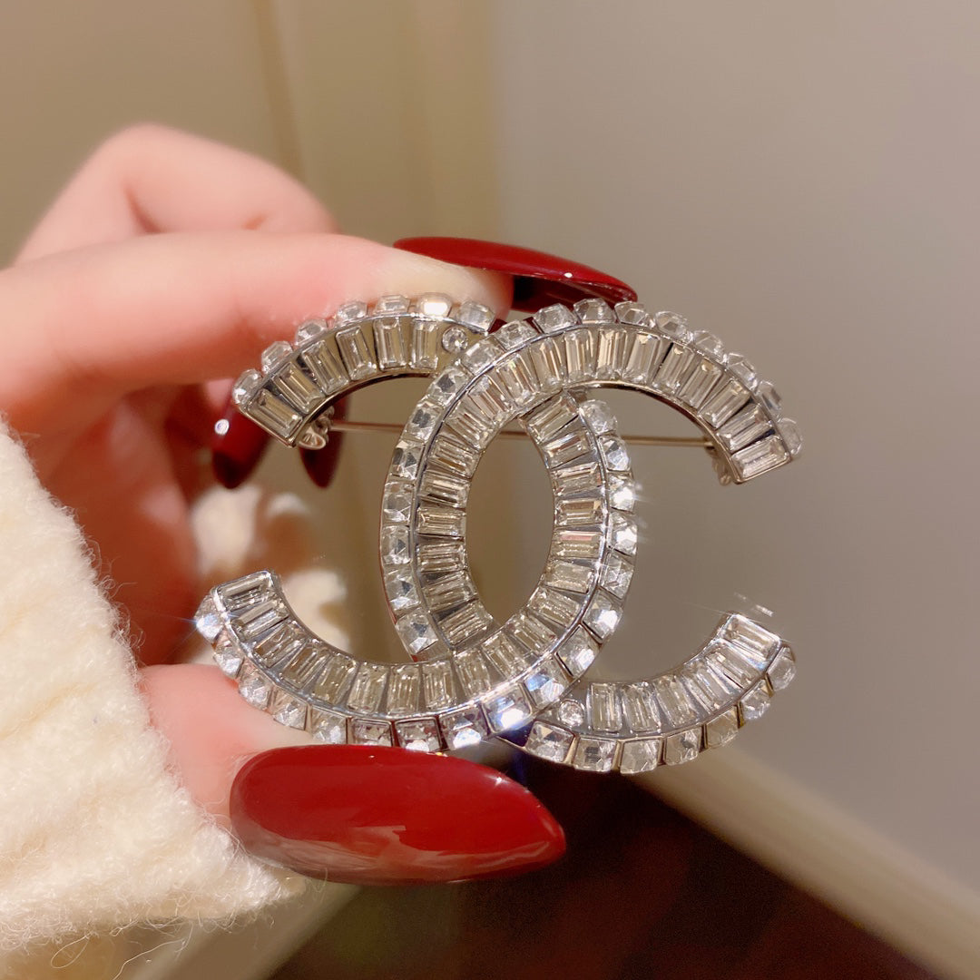 Premium Edition Brooch、Brooches Collection、CH*NEL Series、𝐁𝐫𝐨𝐨𝐜𝐡𝐞𝐬（𝐇）