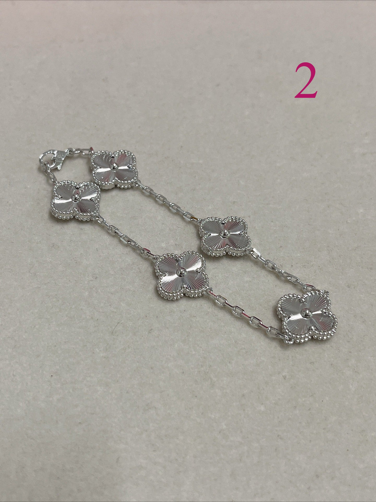 Rounded Quatrefoil Chain Bracelet
