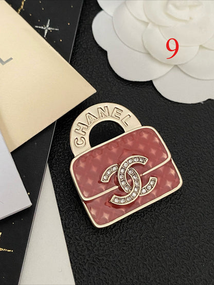 Alloy Stamped Logo Brooch,Brooches Collection、CH*NEL Series