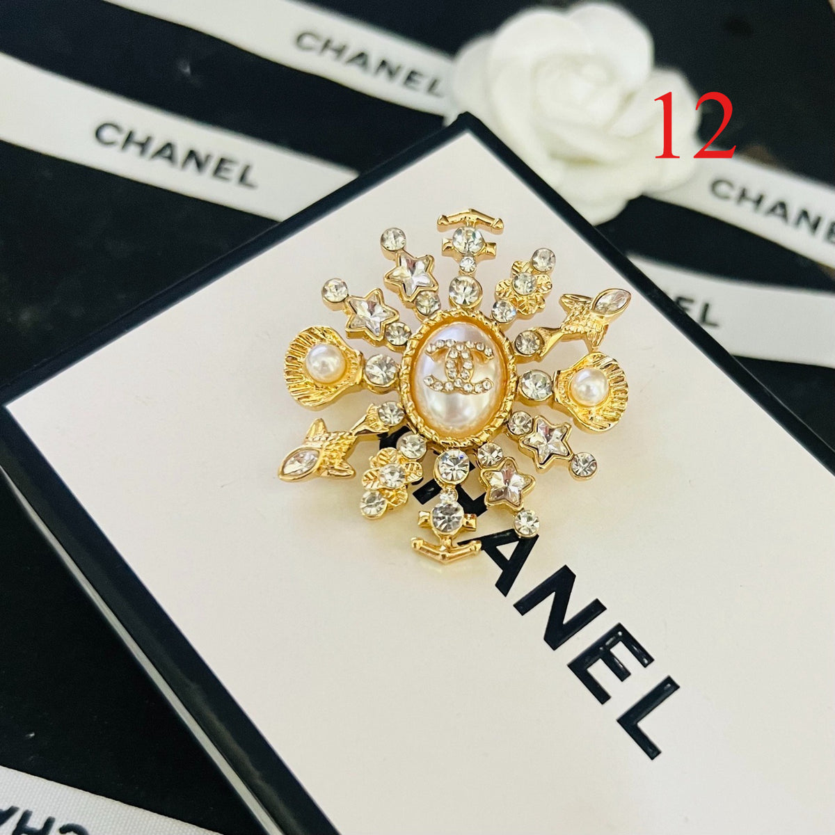 Alloy Stamped Logo Brooch,Brooches Collection、CH*NEL Series