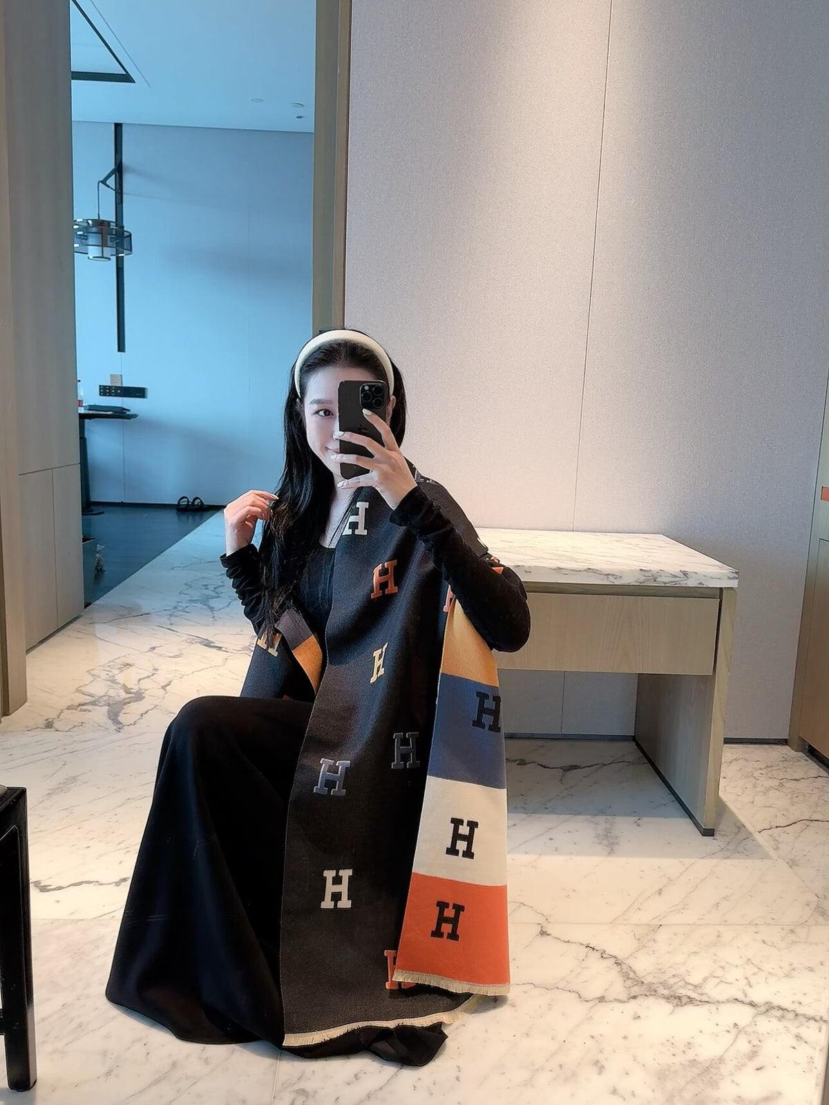 Colorblock H-Motif Wrap Scarf