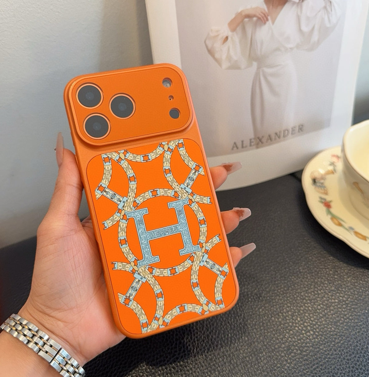 Fashion Aesthetic Shock Absorbing Protective Phone Case  He*mes Series、Fashion Phone Case