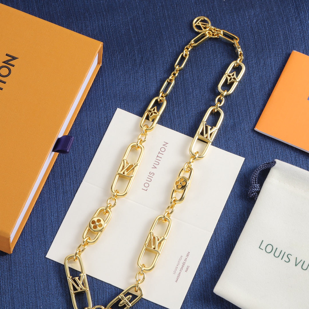 Chunky Paperclip Chain Necklace