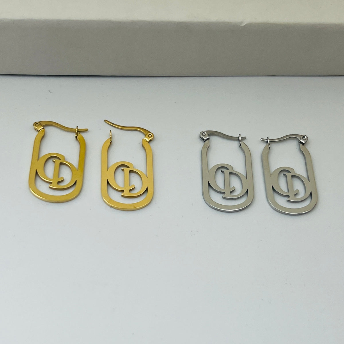304 Stainless Steel Oval Letter Hoop Earrings