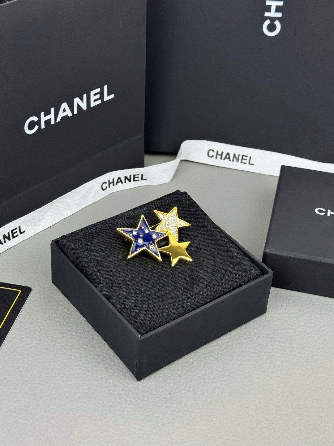 Premium Edition Brooch、Brooches Collection、CH*NEL Series、𝐁𝐫𝐨𝐨𝐜𝐡𝐞𝐬（𝐇）