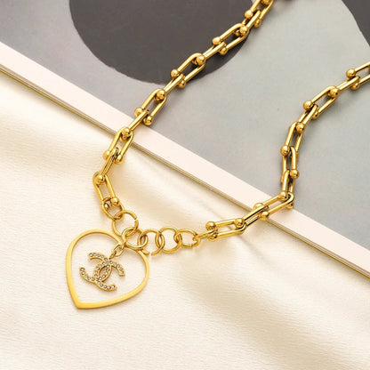 304 Stainless Steel Interlocking-C Heart Paperclip Necklace
