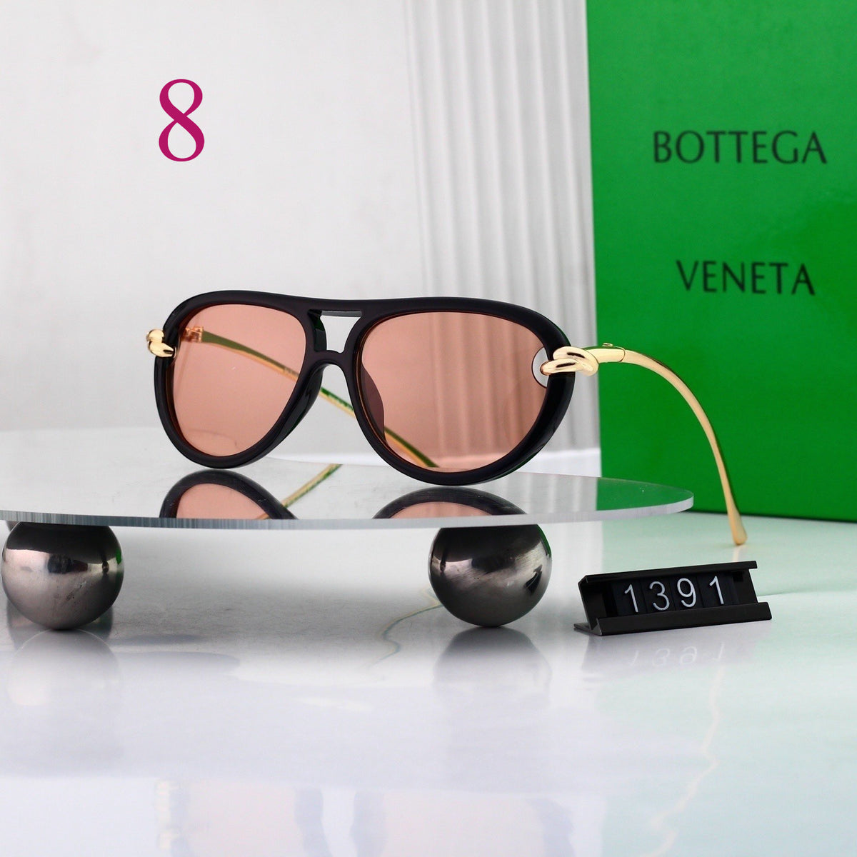 Bold Aviator Sunglasses with Contrast Metal Temples