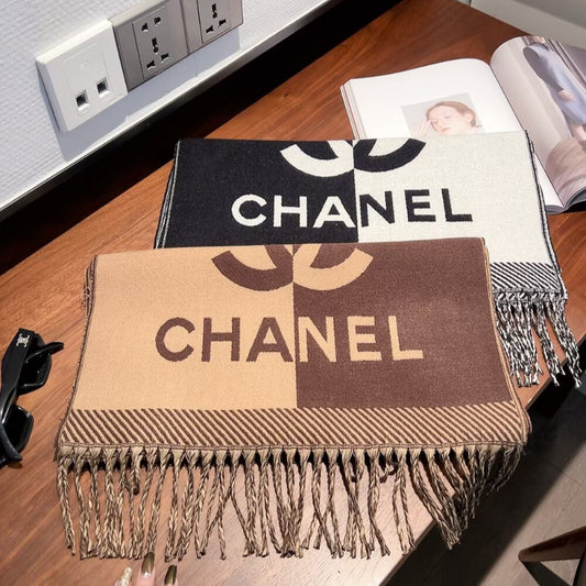Bold Lettering Colorblock Fringed Scarf