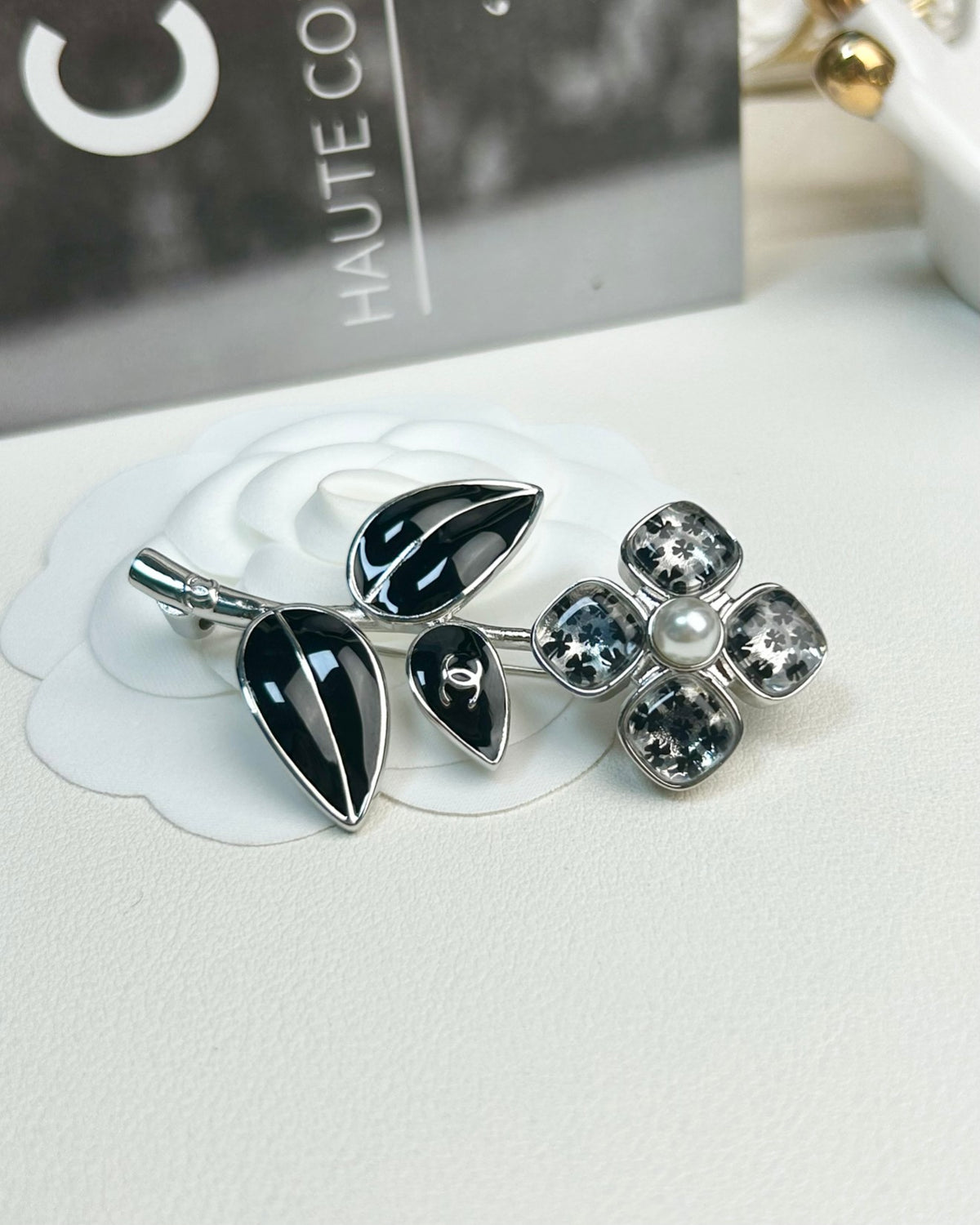 Premium Edition Brooch、Brooches Collection、CH*NEL Series、𝐁𝐫𝐨𝐨𝐜𝐡𝐞𝐬（𝐇）