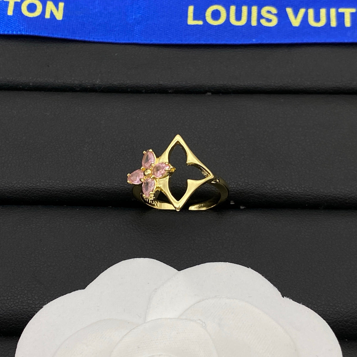 Premium Edition Ring,L*V Series、Rings Collection、𝐑𝐢𝐧𝐠𝐬（𝐇）