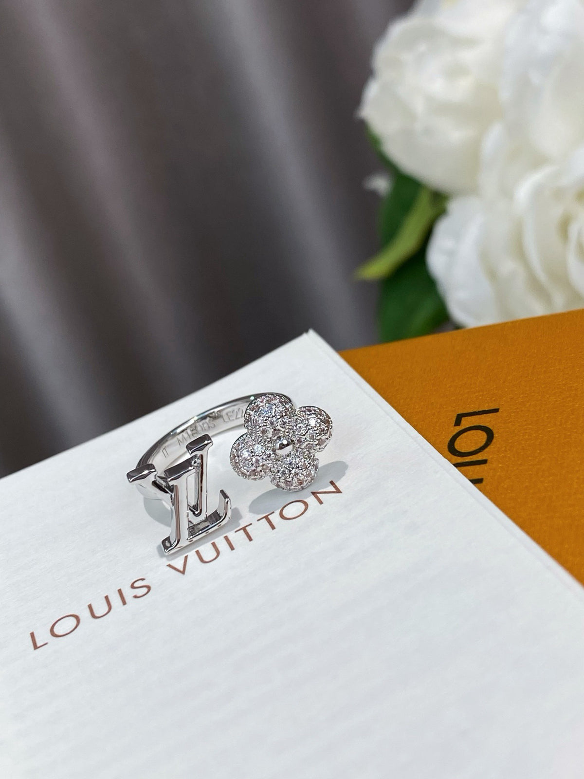 Premium Edition Ring,Rings Collection、L*V Series、𝐑𝐢𝐧𝐠𝐬（𝐇）
