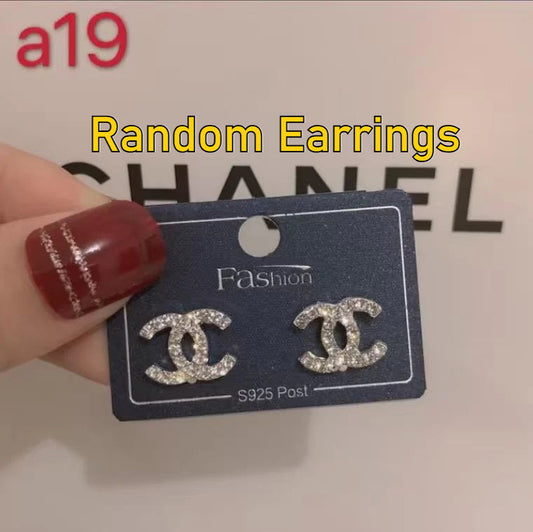 Gift : A  Pair of Fashion Earrings （Random）,GIFT SELECTION