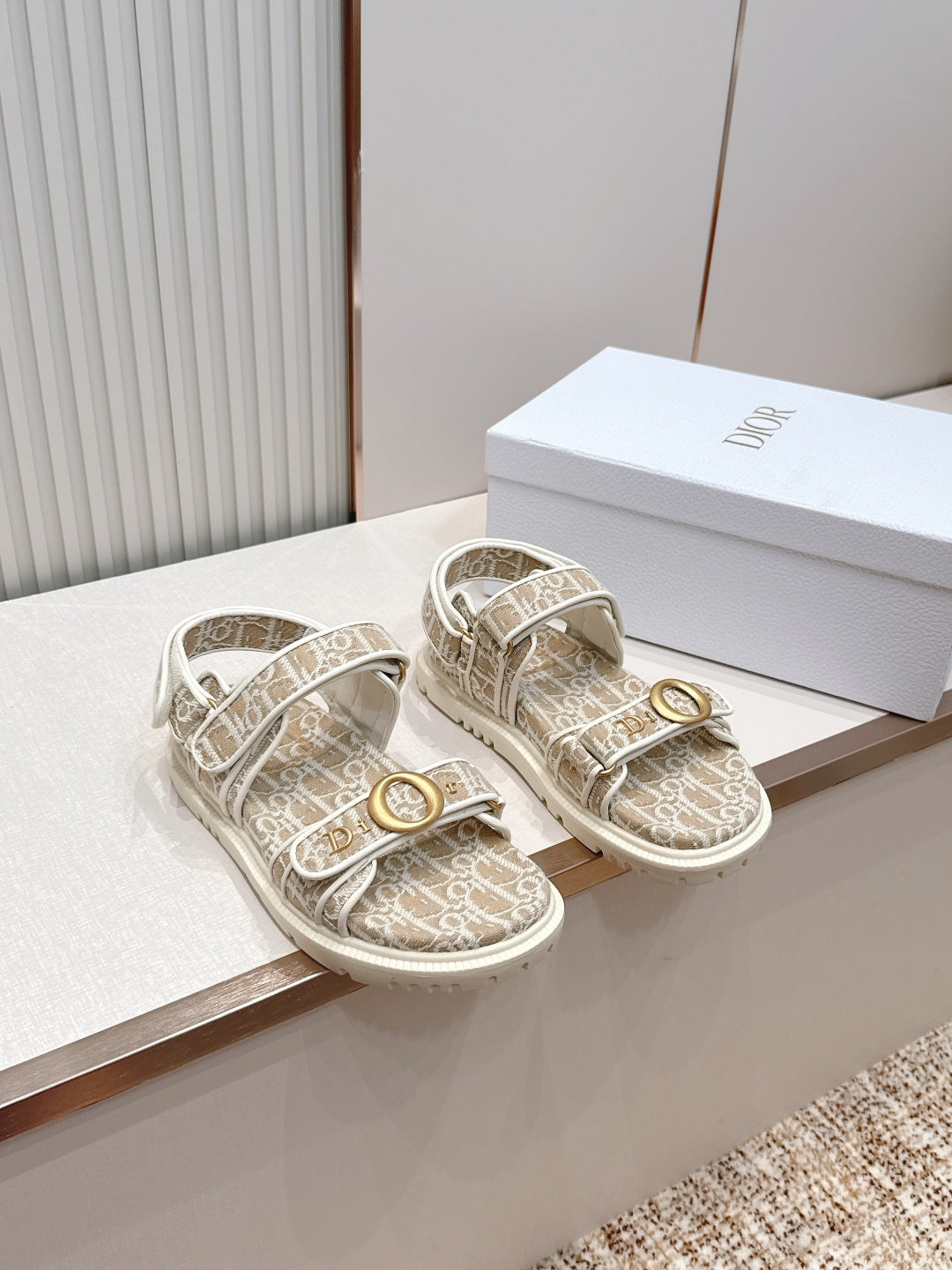 Fashion Sandals & Slippers Daily Footwear  D*or Series、Fashion Sandals & Slippers