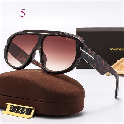 Oversized Navigator Sunglasses with T-Bar Temple Detail