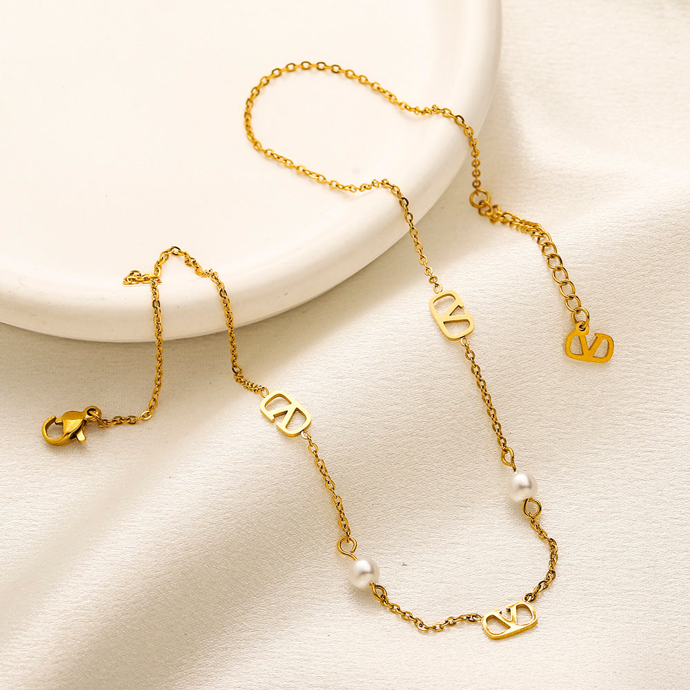 304 Stainless Steel V-Motif & Pearl-Look Bead Station Necklace