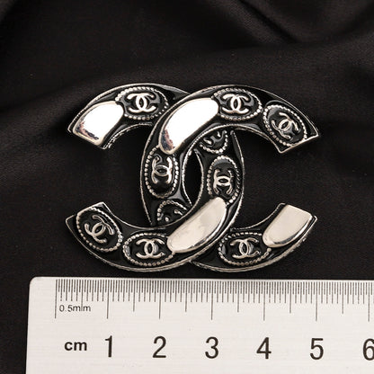 Alloy Steel Stamped Logo Brooch,Brooches Collection、CH*NEL Series