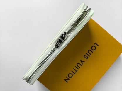 Luxury‑Inspired Trendy Wallets 005 L*V Series、Fashion Bags