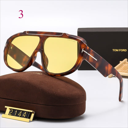 Oversized Navigator Sunglasses with T-Bar Temple Detail