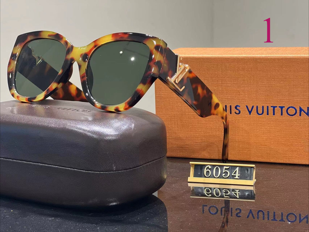 Oversized Butterfly Sunglasses with Rounded Frames
