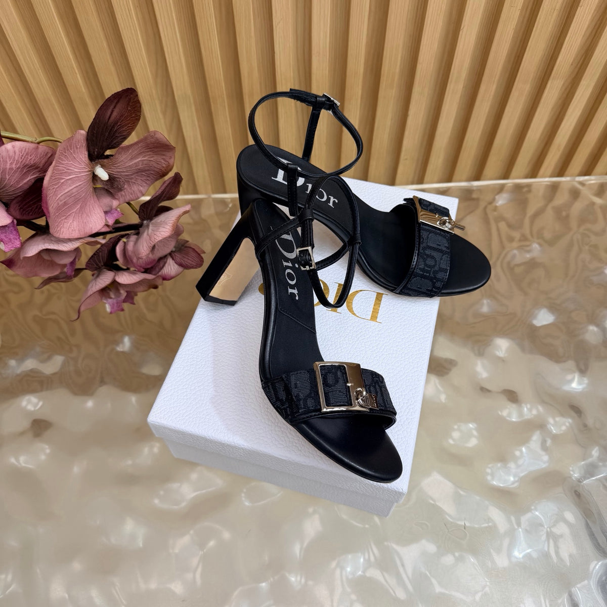Fashion Sandals & Slippers Daily Footwear  D*or Series、Fashion Sandals & Slippers