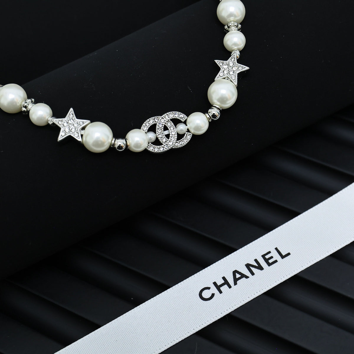 Pearl-Look Bead & Oval-Link Necklace