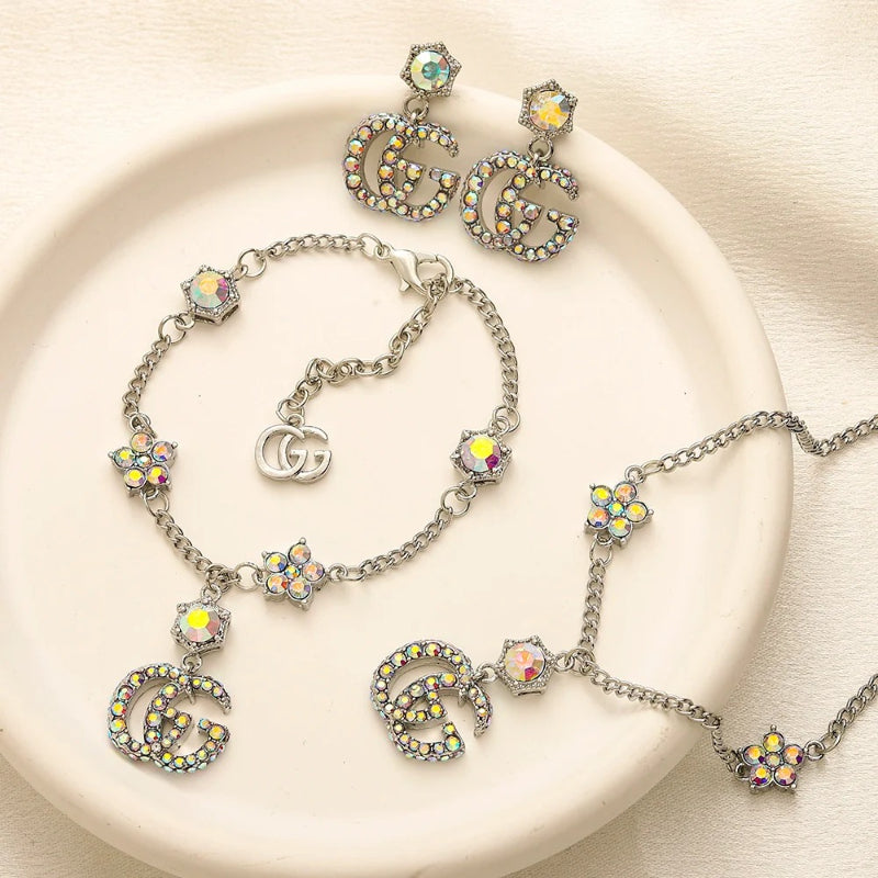 Schmuckset aus Ohrringen, Armband und Halskette aus Edelstahl 304