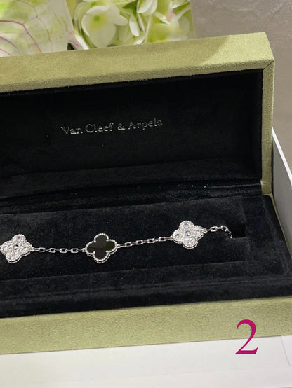 Beaded-Edge Quatrefoil Station Bracelet
