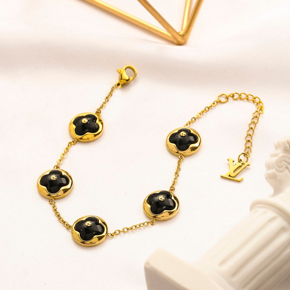 Schmuckset aus 304er Edelstahl: Ohrringe, Armband, Halskette