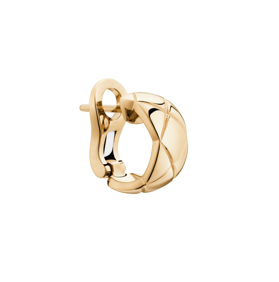 Polished Diamond-Pattern Huggie Earrings