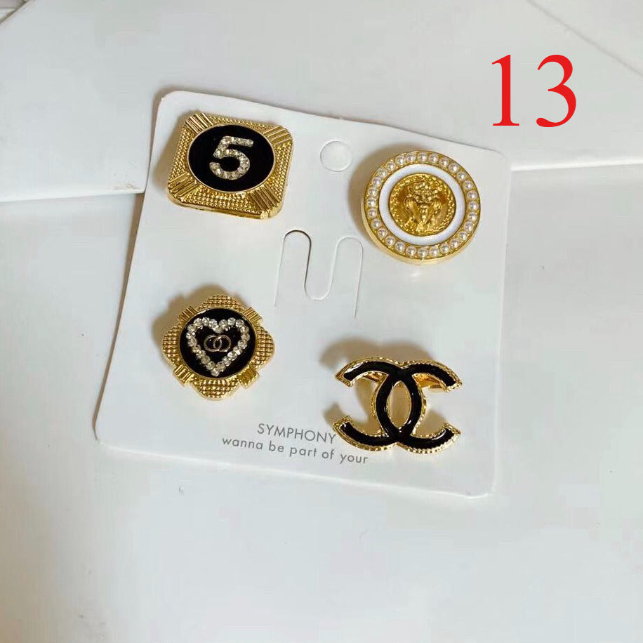 Alloy Stamped Logo Brooch,Brooches Collection、CH*NEL Series